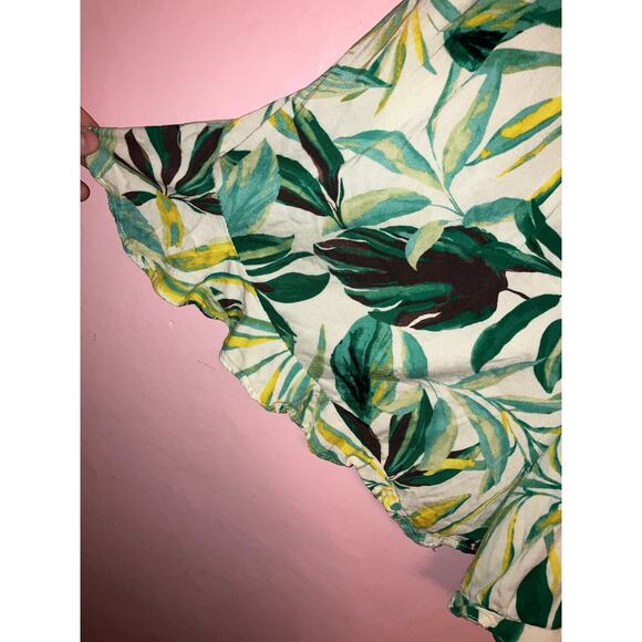 Torrid Tropical Leaf Print flounce hem romper size 0 (Large) - Picture 3 of 10